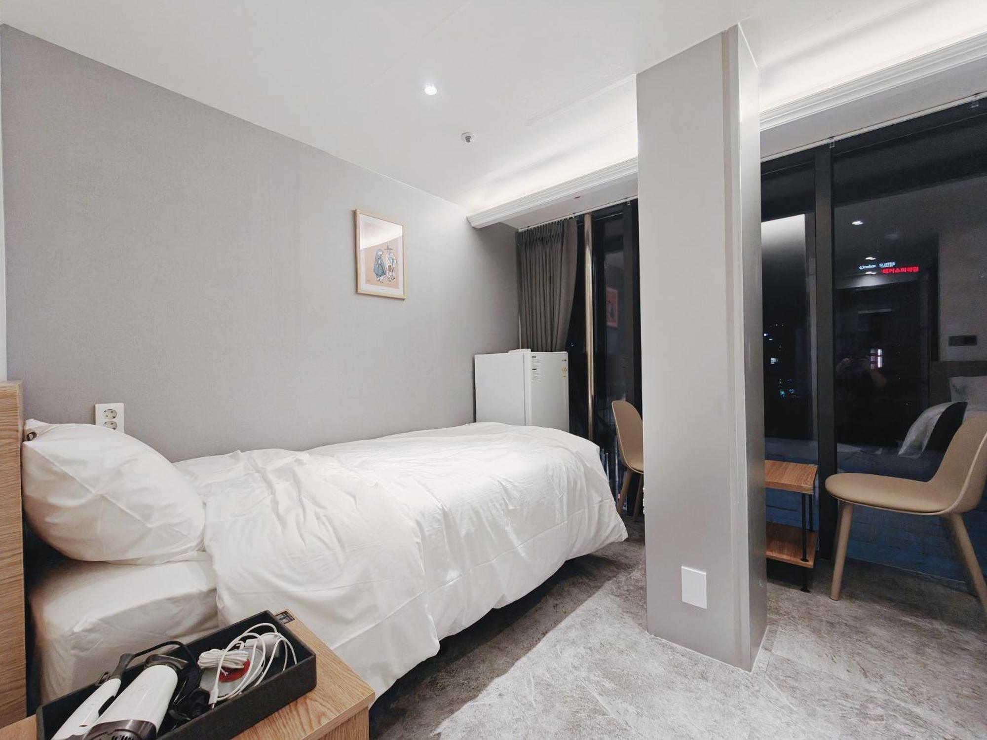 L Hostel Сеул Екстер'єр фото