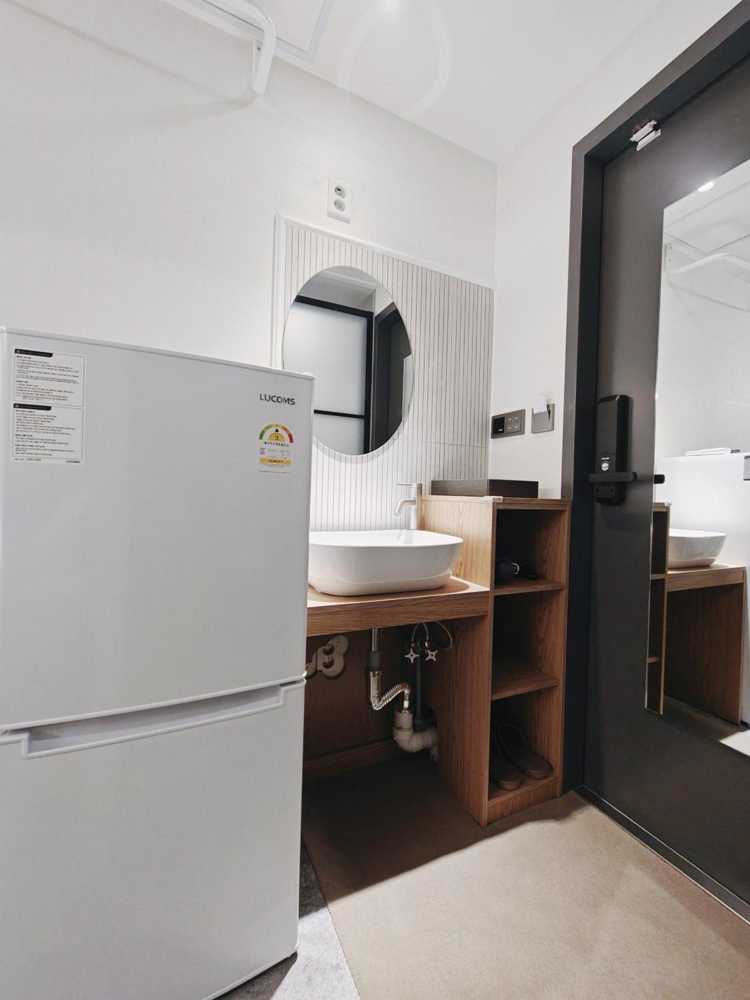 L Hostel Сеул Екстер'єр фото