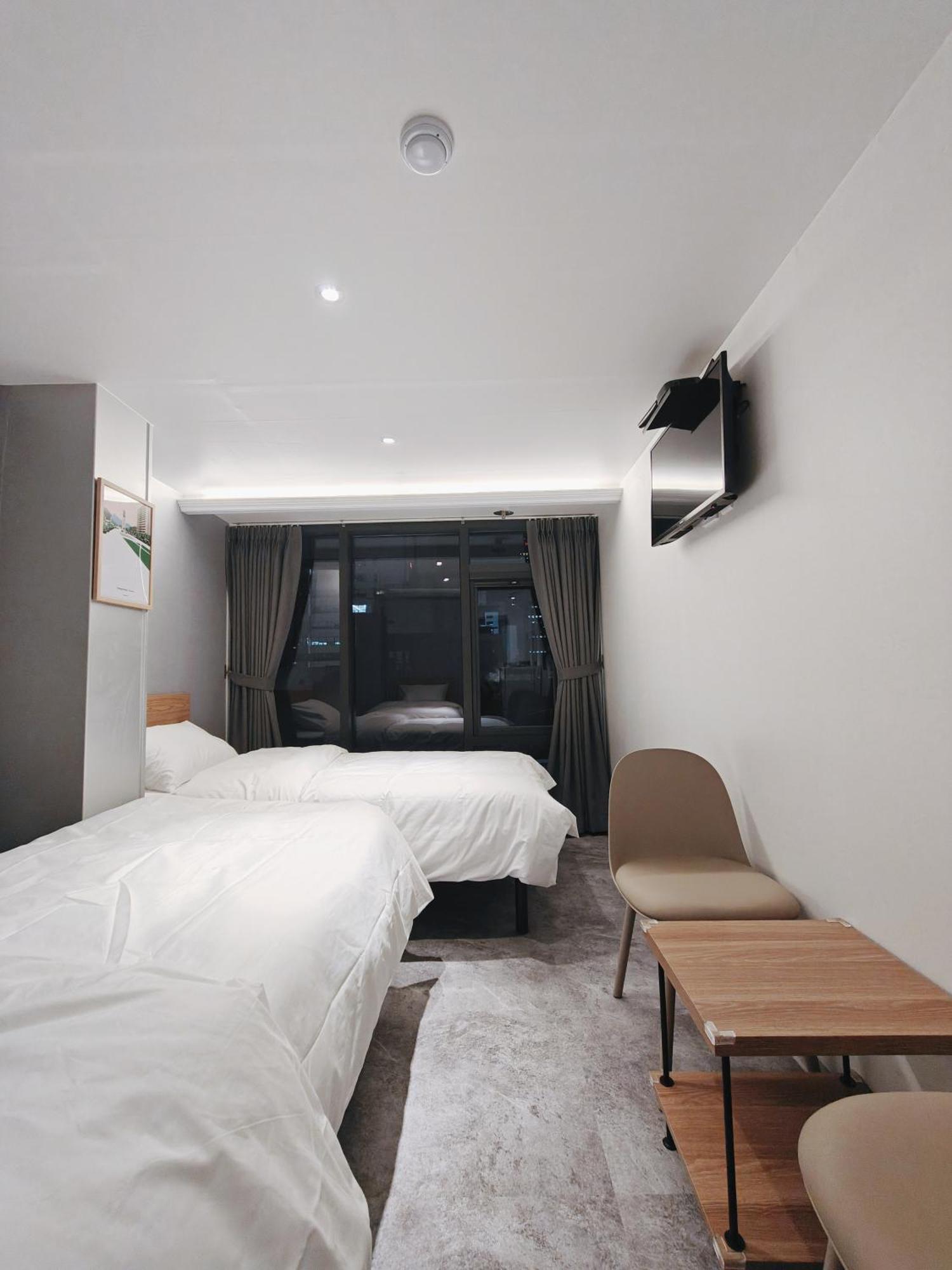 L Hostel Сеул Екстер'єр фото